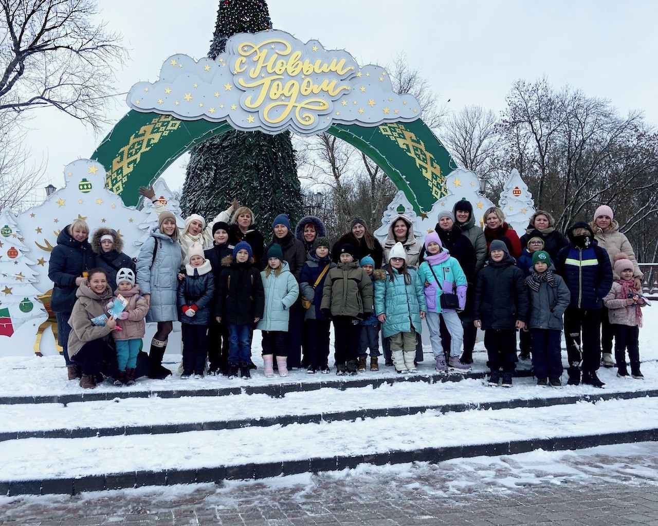 Новогодние елки для детей сотрудников учреждения