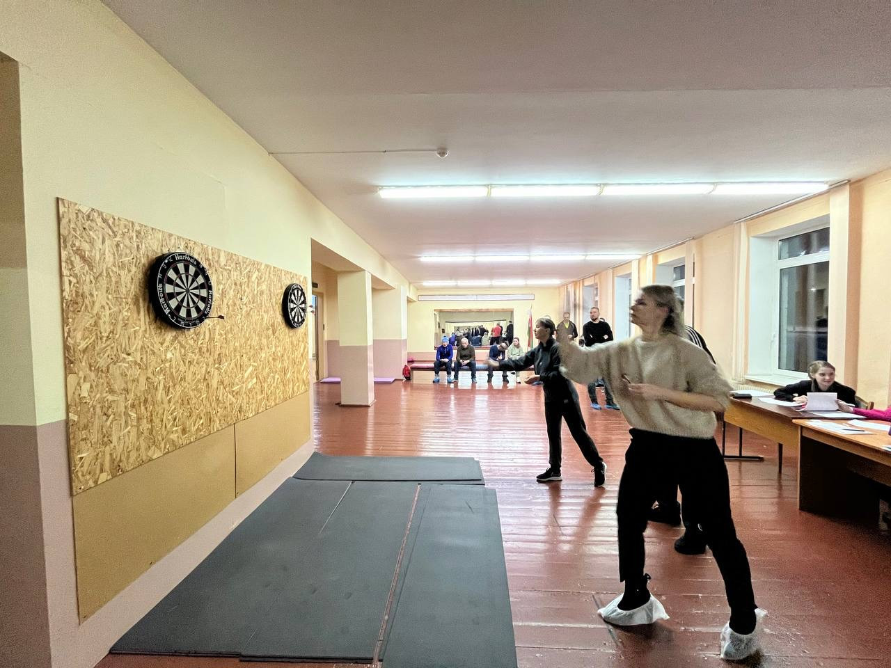 Соревнования по дартсу