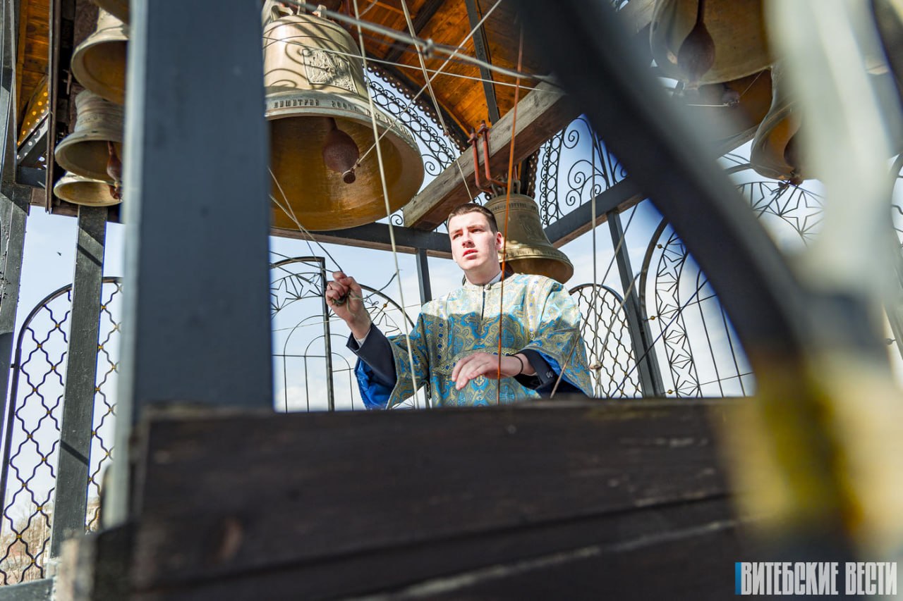 🕊 Православные верующие празднуют Благовещение Пресвятой Богородицы