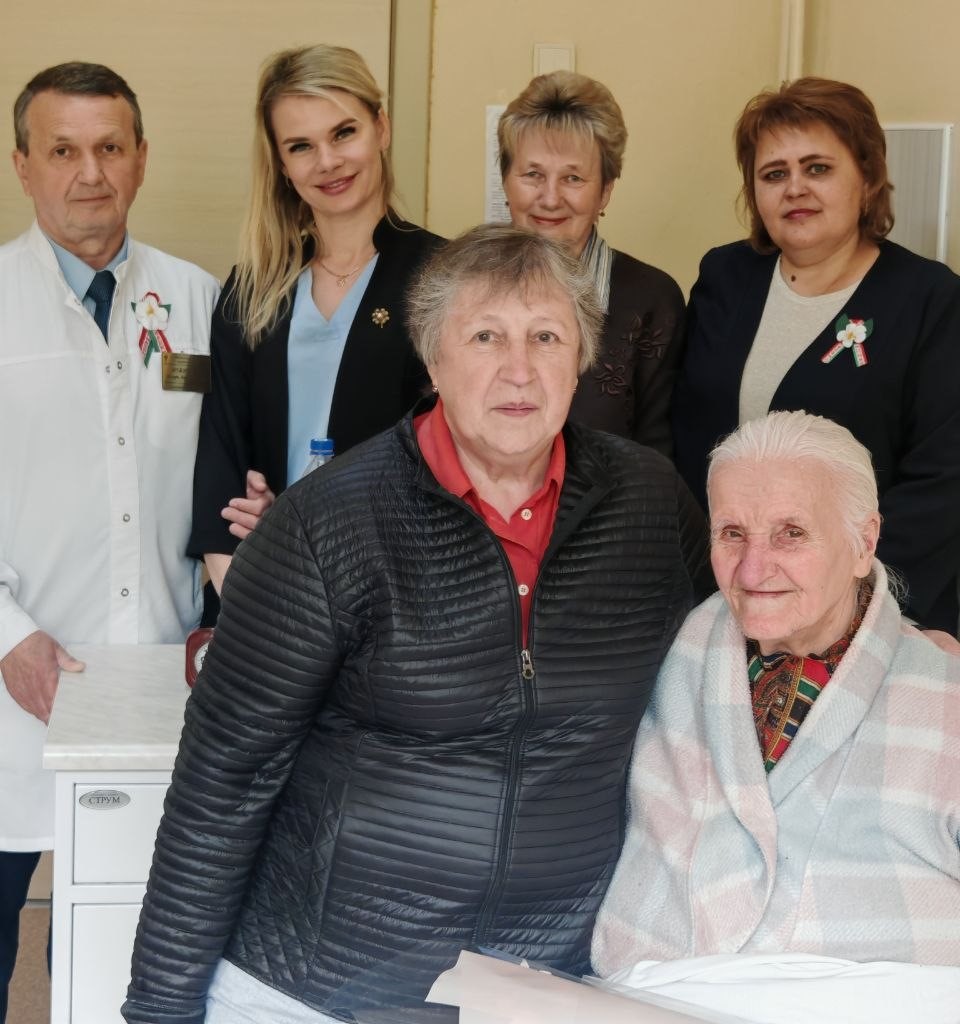 В канун 9 мая благотворительная акция для ветеранов, бывших сотрудников учреждения, которые находятся  в больнице сестринского ухода УЗ  «НЦГБ»