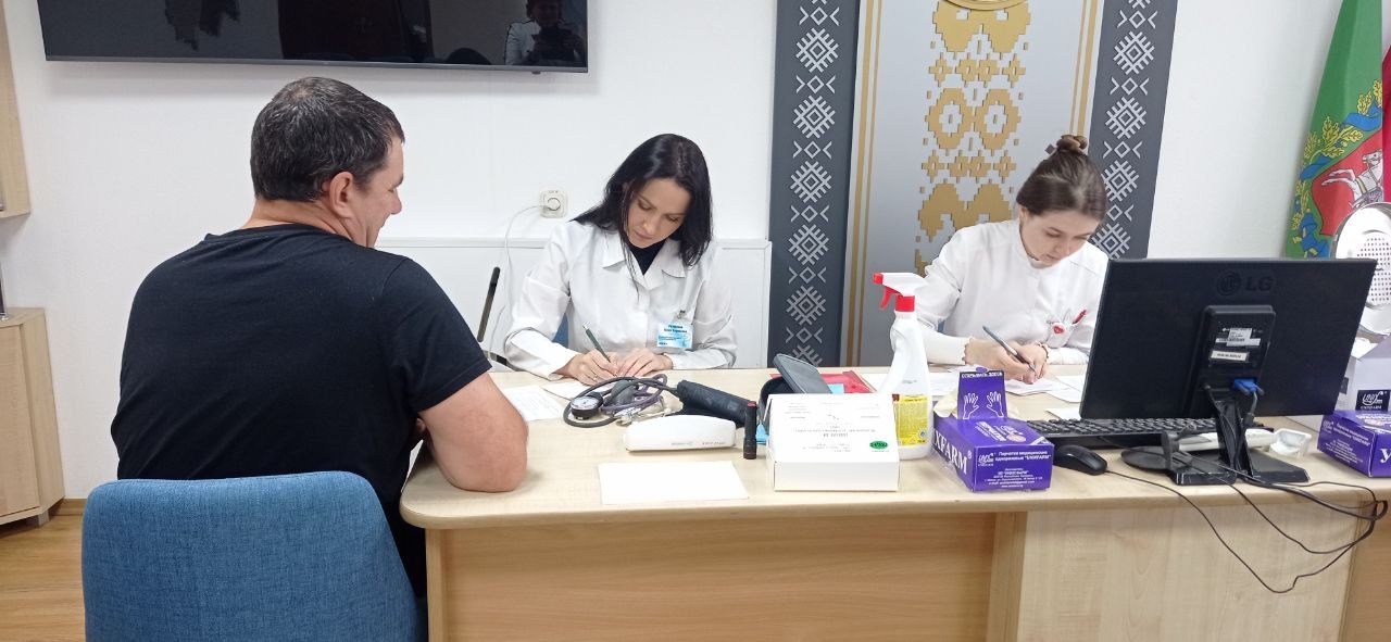 Диспансеризация на рабочем месте: экономим время, бережем здоровье!